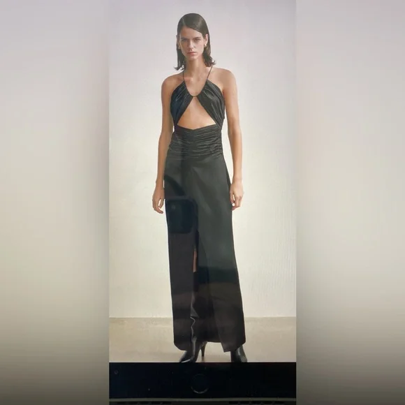 Massimo Dutti evening dress. Black size medium. Never worn.